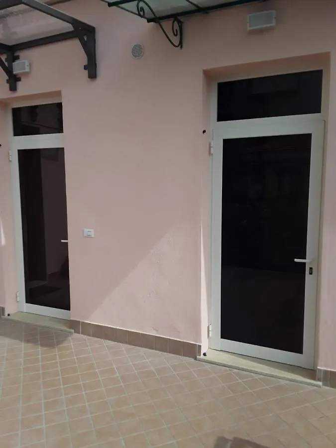 Apartment Casa Tulina Appartamenti Arma di Taggia